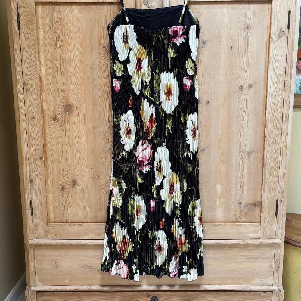 Abercrombie & Fitch Floral Black Midi Dress - Picture 7 of 16